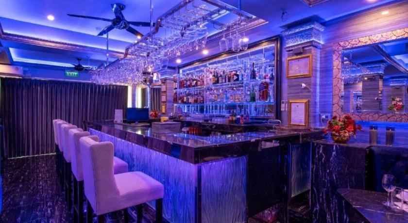 The Globe Hotel, Bar & Restaurant Pattaya ภายนอก รูปภาพ
