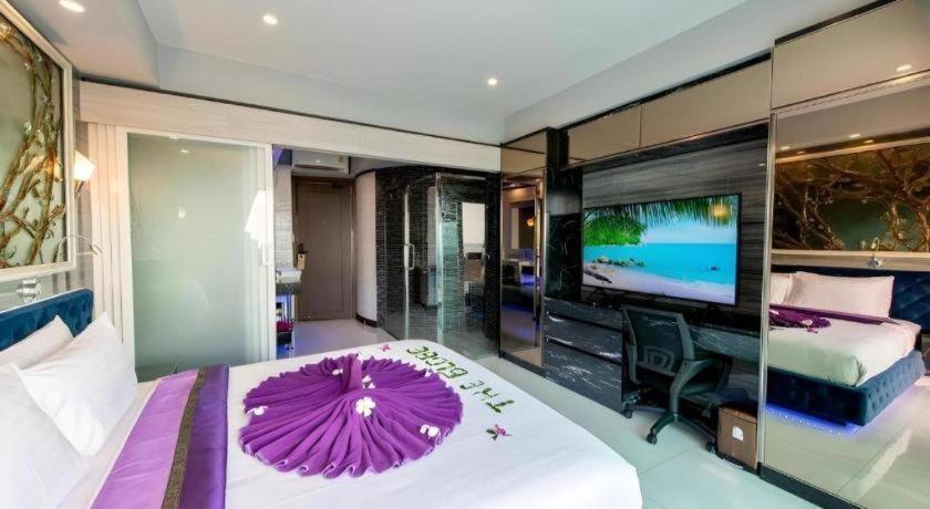The Globe Hotel, Bar & Restaurant Pattaya ภายนอก รูปภาพ