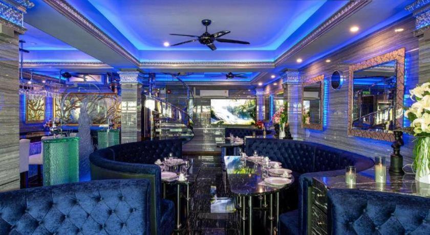 The Globe Hotel, Bar & Restaurant Pattaya ภายนอก รูปภาพ